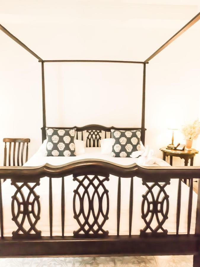 Ssip Boutique Dhevej Bangkok (Adults Only) Banguecoque Exterior foto